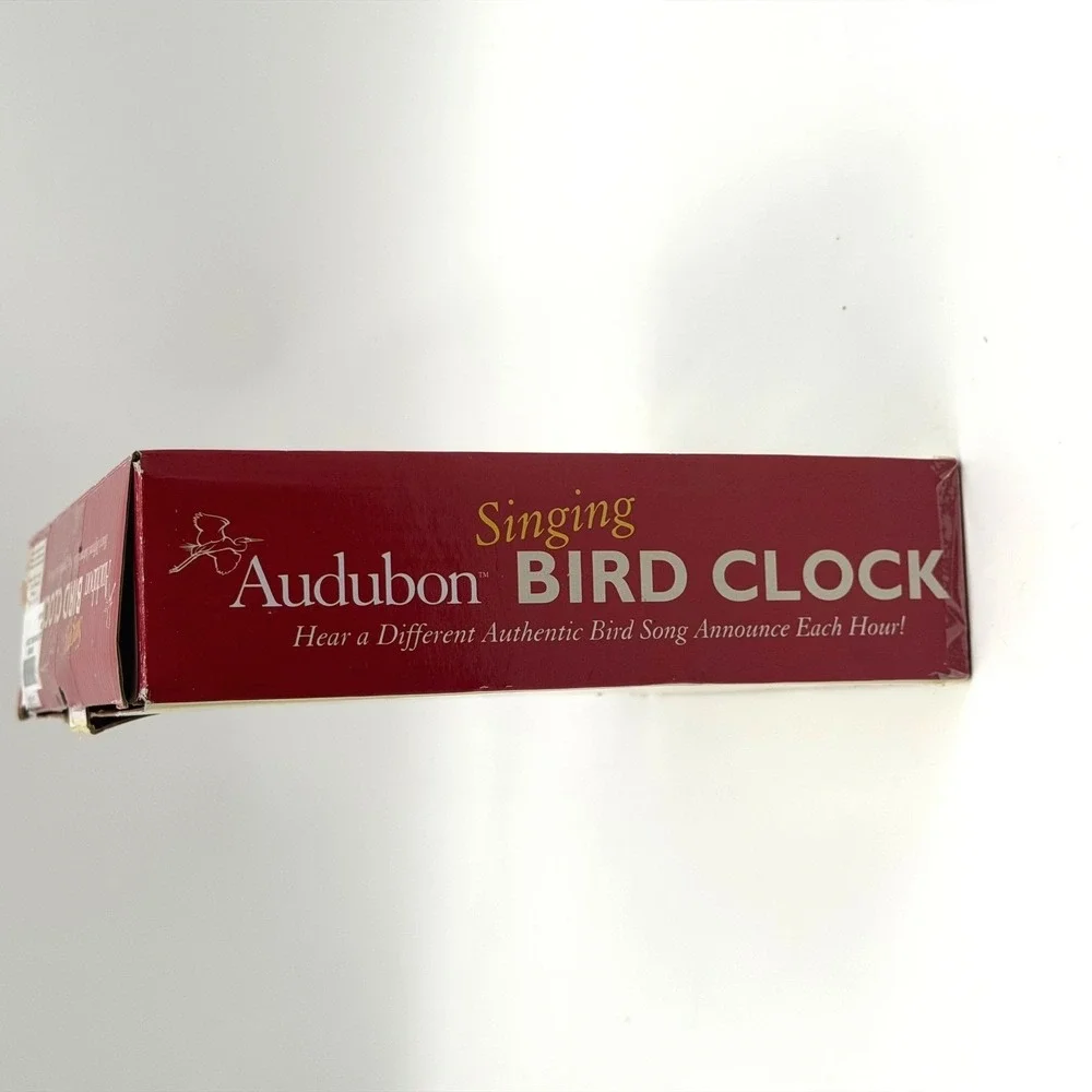 Audubon Singing Bird Clock 8 Inch Green Wall Clock AUD8 1997 Vintage Bird Songs